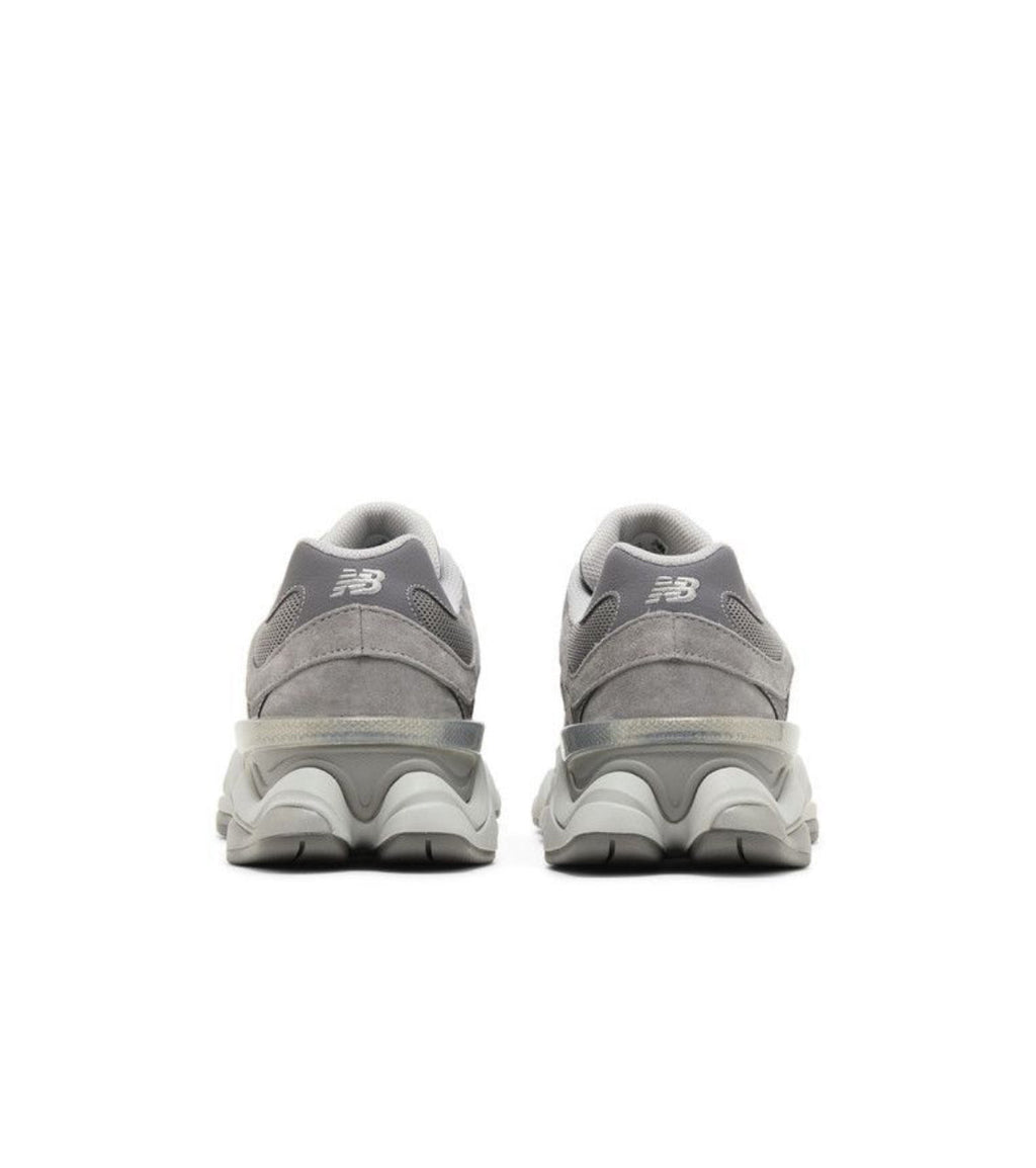 New Balance 9060 - Grey Silver